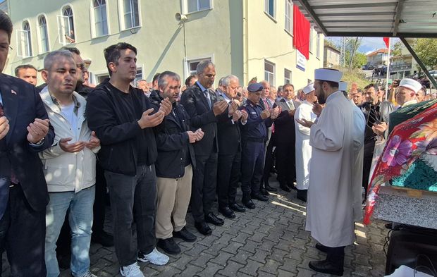 Eslem Sare, Memleketi Bartın’da son yolculuğuna uğurlandı