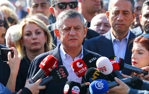 Özel’den Şok İddia: 860 Milyonluk Vurgunu Yapan Ak Partili