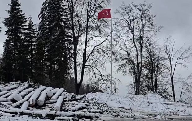 Bartın’da Yüksek Kesimlere Mevsimin İlk Karı Düştü
