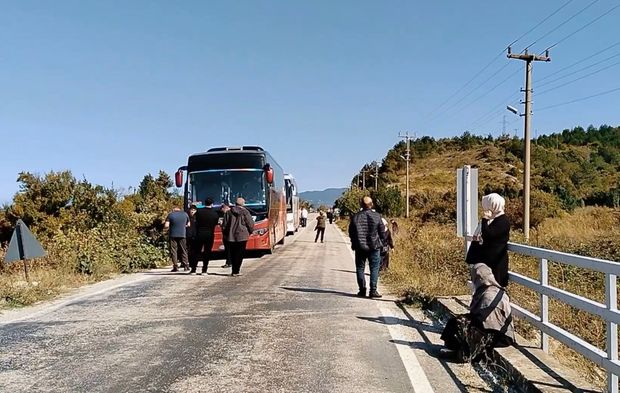 Bartın yolunda 14 aydır bitmeyen ulaşım çilesi
