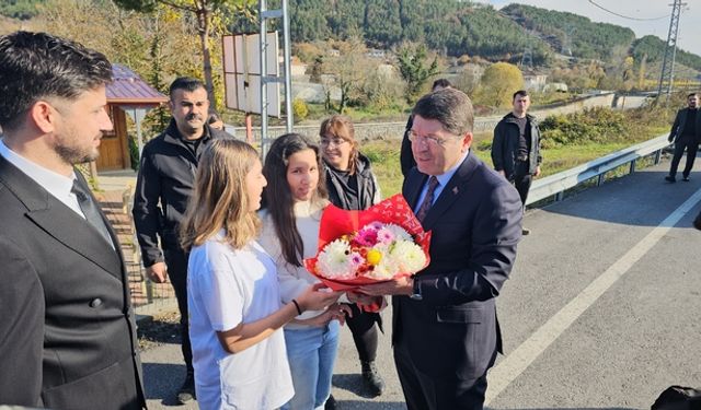 Bakan Tunç, Karaçay’da Vatandaşlarla Buluştu