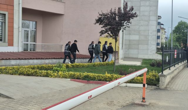 Sahte polislerden 5’i tutuklandı