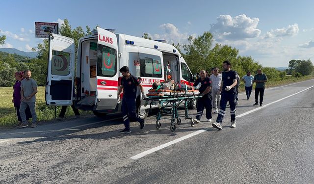 İki köyün bağlandığı kavşakta kaza: 2 yaralı