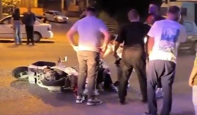 Yaya geçidinde motosiklet çarptı; kaza kamerada