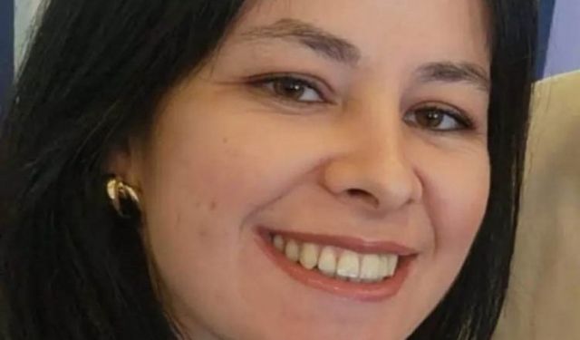 Takla atan otomobilde ağır yaralanan kadın kurtarılamadı