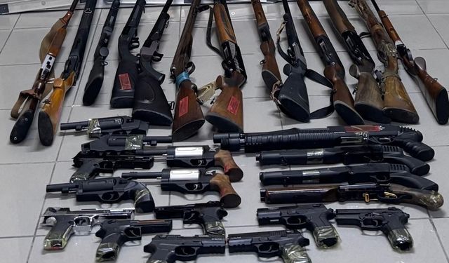 Bartın’da Cephanelik Gibi İş Yeri; 30 silah, 1 gözaltı