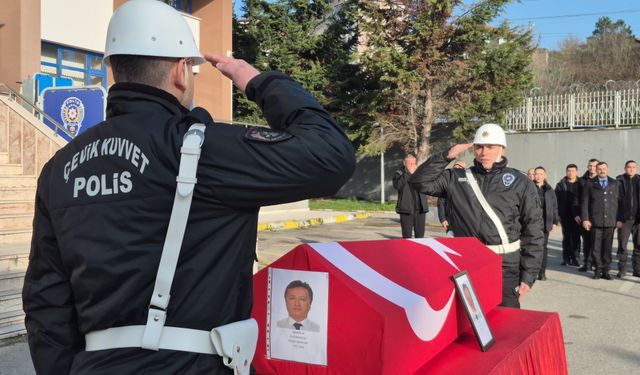 Polis memuru Kazım Kızıl dualarla son yolculuğuna uğurlandı