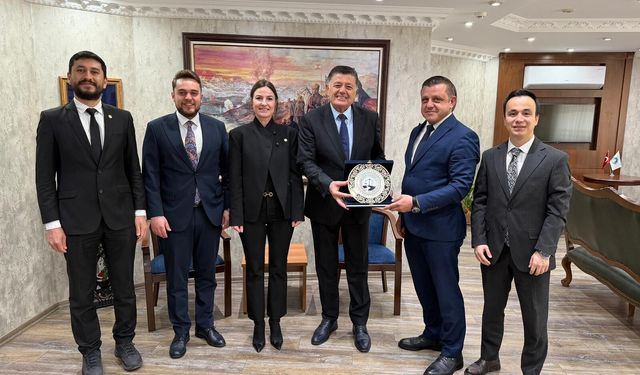 Bartın Barosu’ndan Belediye Başkanı Yalçınkaya’ya Ziyaret