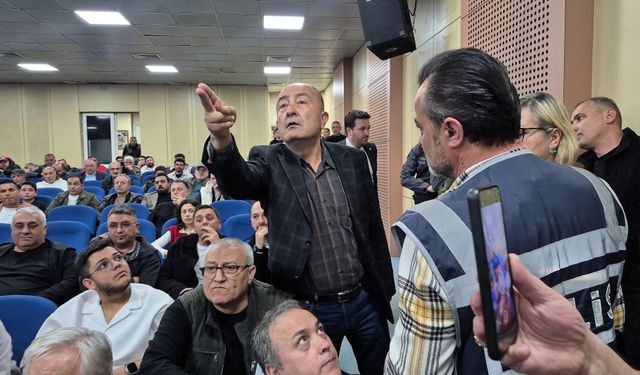 Küme Düşen Bartınspor Kongresinde İhraç Krizi; Polis Ayırdı
