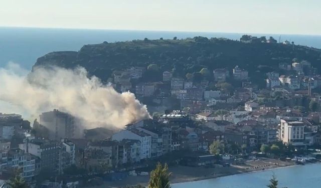 Amasra’daki yangında çifti vatandaşlar kurtardı