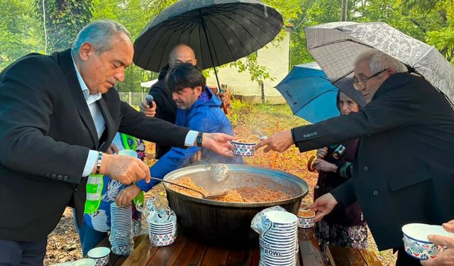 Drahna’da Yağmur Bereketiyle Keşkek Festivali Coşkusu