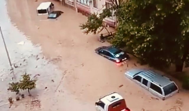 Komşuyu Sel Vurdu, Bartın Yolu Kapandı