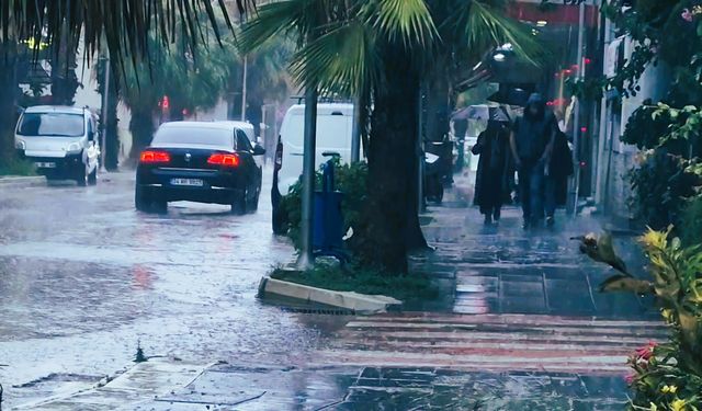 Sarı Kodlu Uyarı: Bugün ve Yarın Kuvvetli Yağış Bekleniyor