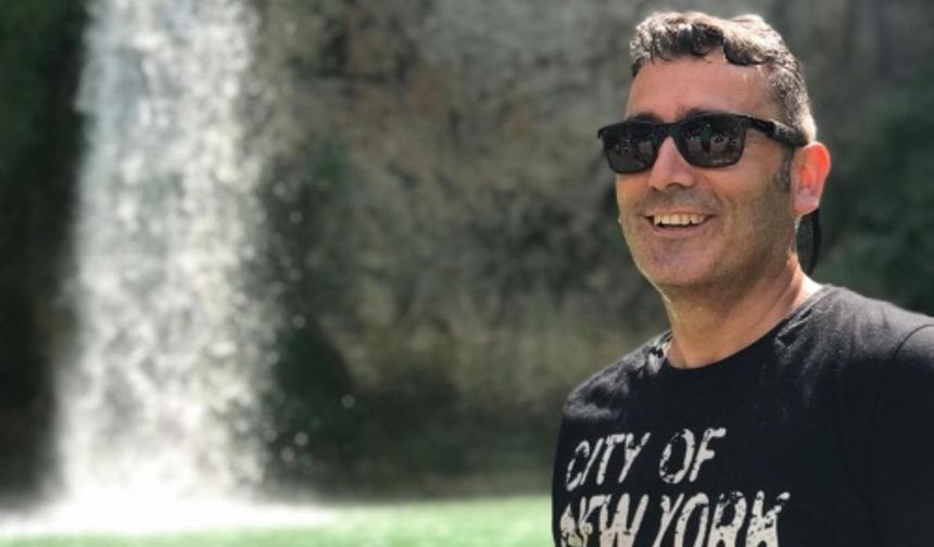BARTIN Emniyet Müdürlüğü’nde görevli komiser Bülent Kurt (45) görev başında beylik tabancasını ateşleyerek intihar etti.