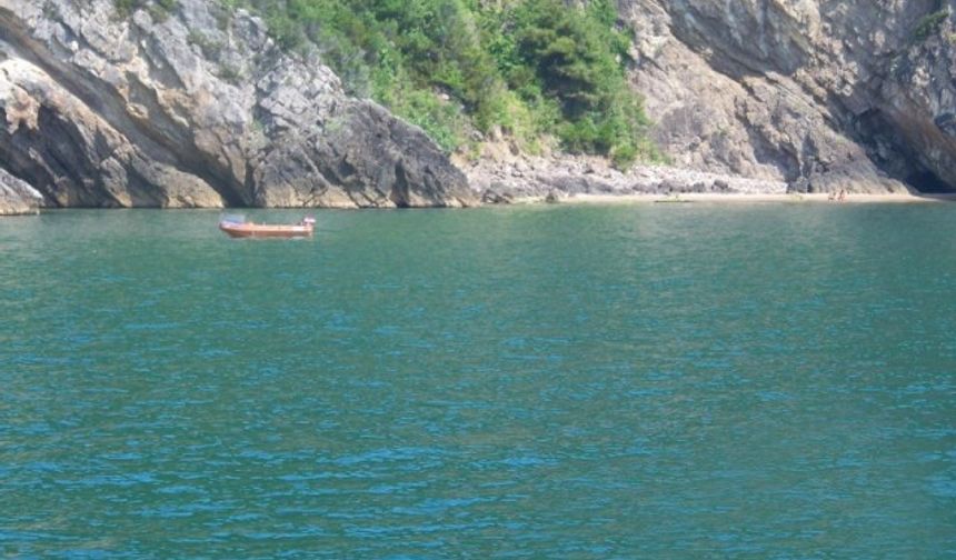 BARTIN İL ÖZEL İDARESİ KIYI VE SAHİL DENETİMLERİNE BAŞLADI (AKİF YAMAN/BARTIN-İHA)
