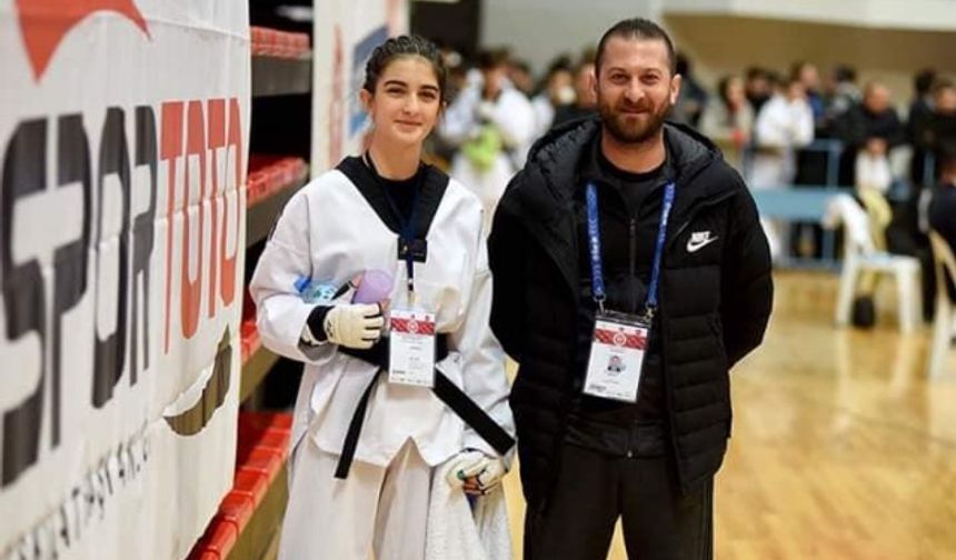 15-20 Ocak tarihleri arasında Konya&#039;da düzenlenen Gençler Türkiye Taekwondo Şampiyonası&#039;nda 46 kg&#039;da yarışan sporcumuz Fatma Eylül KOCA Türkiye üçüncüsü oldu