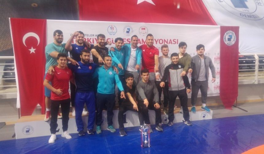 Bartın Üniversitesi Beden Eğitimi ve Spor Yüksekokulu (BESYO) öğrencileri katıldıkları Türkiye Güreş Şampiyonası’ndan 18 madalyayla döndü.