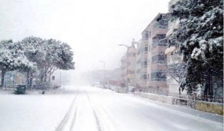 2 -3 Gündür Bartın’ın Yüksek Kesimlerinde etkili olan kar yağışı dün geceden itibaren kent merkezinde de etkili olmaya başladı