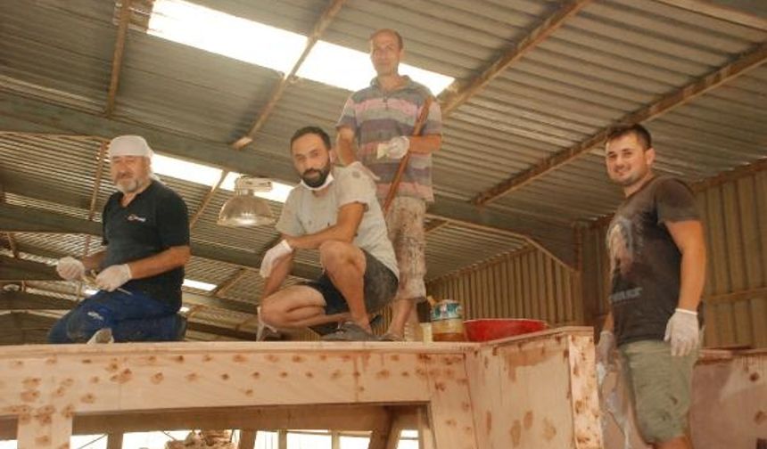 BARTIN’ın 3 bin yıllık tarihi geçmişe sahip Kurucaşile ilçesinde, geçmişte Osmanlı donanmasına gemiler yapılırken, şimdi yurt içi ve yurt dışına lüks ahşap yat ve tekneler üretiliyor.