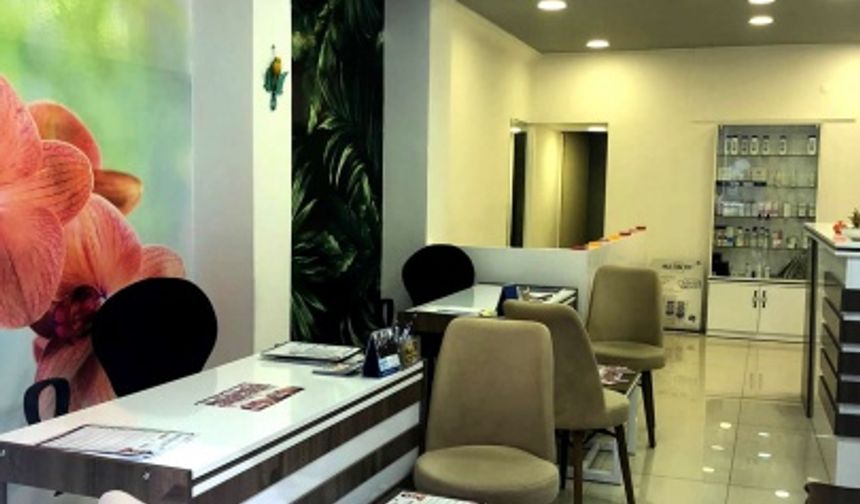 Şenay Güzellik Salonu, Karakaş Caddesi No:33/A D:1 (Enerjisa Karşısı) Bartın adresinde 8 Mart Pazar günü açılıyor.