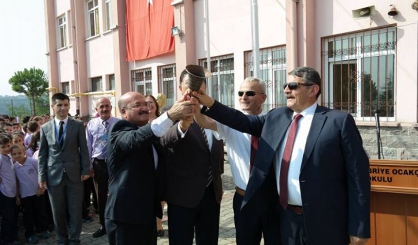 Bartın&#039;da Yeni Eğitim Öğretim Yılının İlk Ders Zili Çaldı