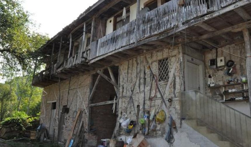 BARTIN&#039;ın Ulus ilçesinde, yaklaşık 200 yıl önce bölgede yaşayan Rum aile tarafından yaptırılan su değirmeni, restore edilerek turizme kazandırılacak.