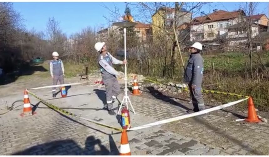 Bugün itibariyle Kozcağız'a doğalgaz verilmeye başlandı.
Önümüzdeki günlerde doğalgaz verme töreninde buluşmak üzere...
Diğer etaplarda çalışmalar devam edecek inşallah.