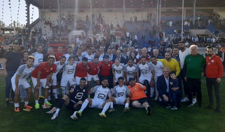 2021-2022 sezonu Bölgesel Amatör Lig 5.Bölge 2.Grupta şampiyonluğunu ilan eden Bartınspor&#039;un rakipleri belli oldu.