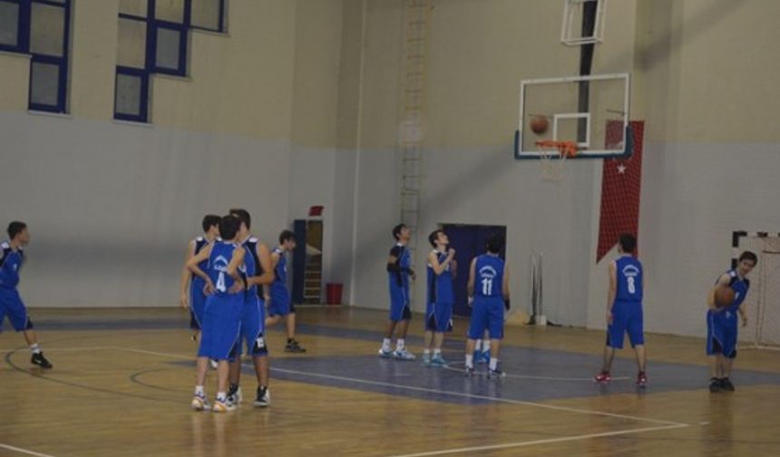 2013 - 2014 Öğretim yılı okullar arası basketbol maçları sona erdi.