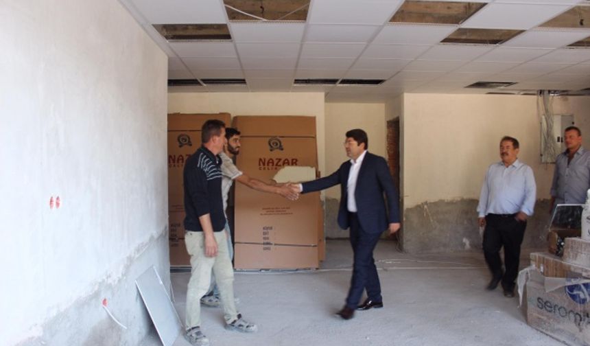 Bartın Milletvekili Yılmaz Tunç, yapımı hızla devam eden Abdipaşa İmam Hatip Ortaokulu inşaatını ziyaret etti.