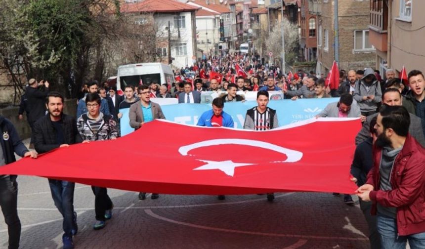 Bartın&#039;da TSK&#039;nın Afrin&#039;de sürdürdüğü Zeytin Dalı Harekatına destek için yürüyüş düzenlendi.