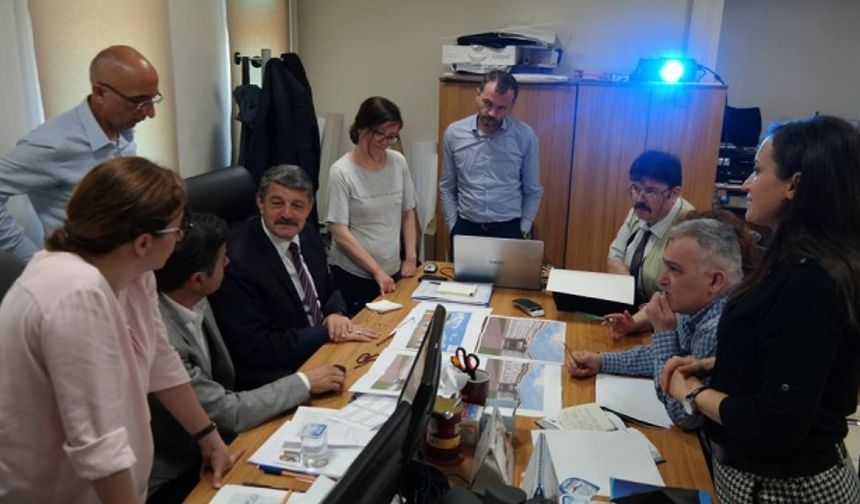 Bartın Belediyesi Hürriyet Mahallesi&#039;nde Çiftlik kuruyor.