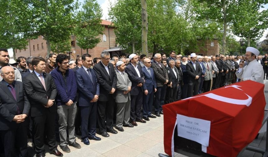 Ankara Üniversitesi İlahiyat Fakültesi İslam Tarihi Ana Bilim Dalı Öğretim Üyesi Prof. Dr. İbrahim Sarıçam toprağa verildi.