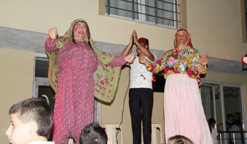 Bartın Belediyesi tarafından bu yıl mahallelerde gerçekleştirilen Ramazan Etkinlikleri (Hürriyet Mahallesi) TOKİ ve (Çaydüzü Mahallesi) Balamba mevkiinde devam etti.