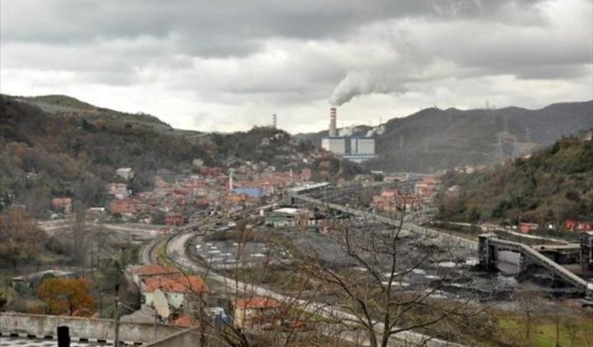 Zonguldak&#039;ın Kilimli İlçesi&#039;ne bağlı Çatalağzı Beldesi&#039;nde yapılması planlanan termik santrale karşı eylem yapıldı. Durmuş SEVİNDİK DHA