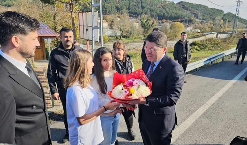 Bakan Tunç, Karaçay’da Vatandaşlarla Buluştu