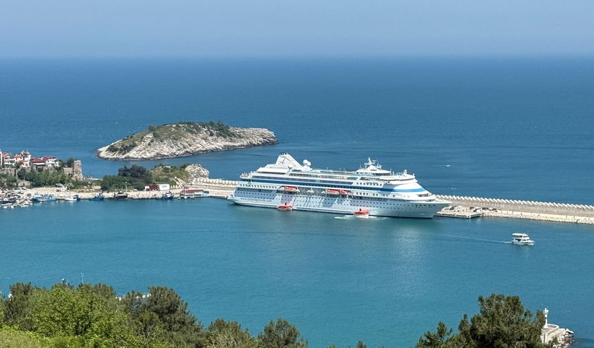 Amasra'ya kruvaziyerle 90 Bin Rus Turist