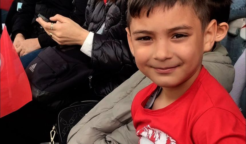 Engelli ağabey kardeşini vurdu, arkadaşını yaraladı