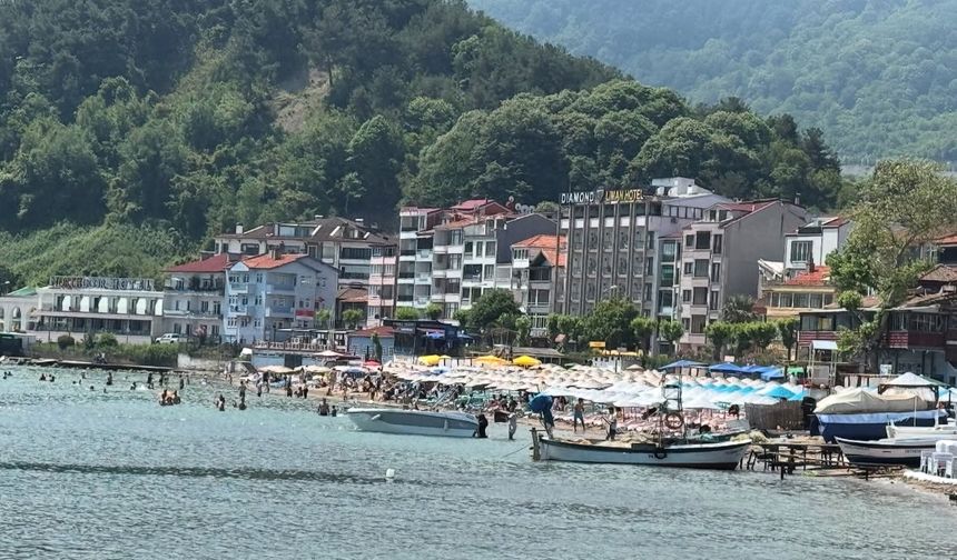 Bayramın tadını denizde çıkardılar
