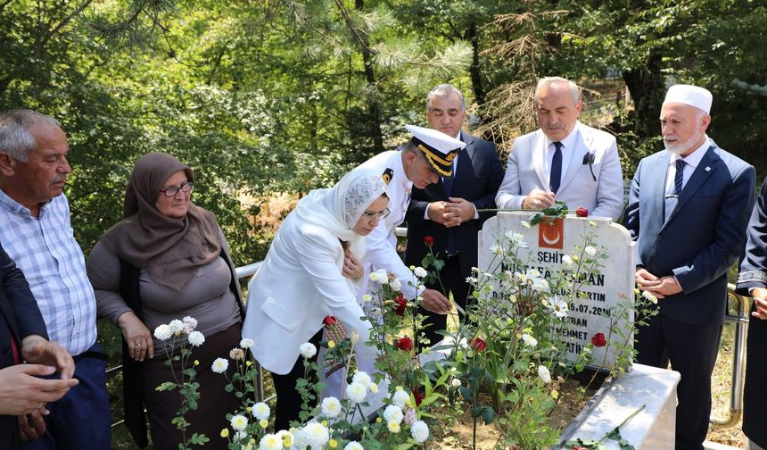 Bartınlı 15 Temmuz Şehidi Kabri Başında Anıldı
