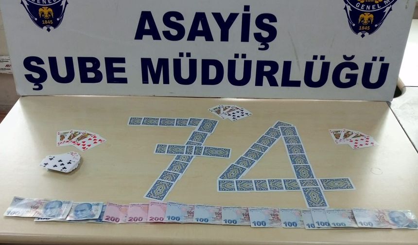 Kemerköprü'de Kumar Baskını
