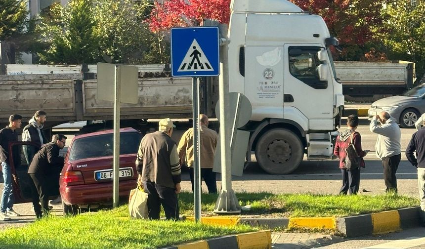 Hastane çıkışında kaza: 2 yaralı