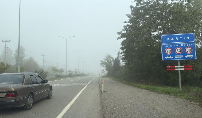 Bartın'da yoğun sis, görüş mesafesi 20 metre