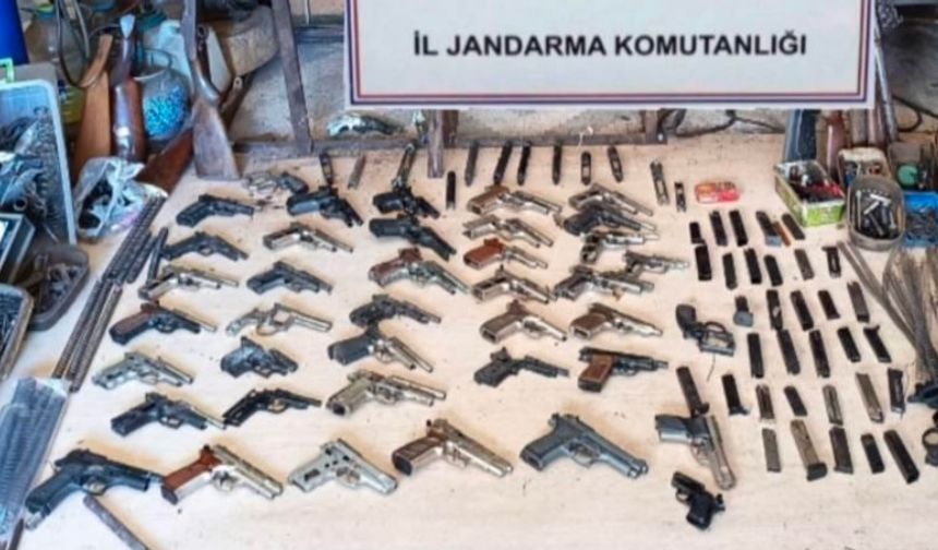 Komşuda Cephanelik Operasyonu