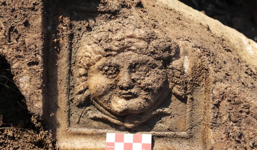 Medusa’nın gülümseyen yüzü Amasra'da bulundu