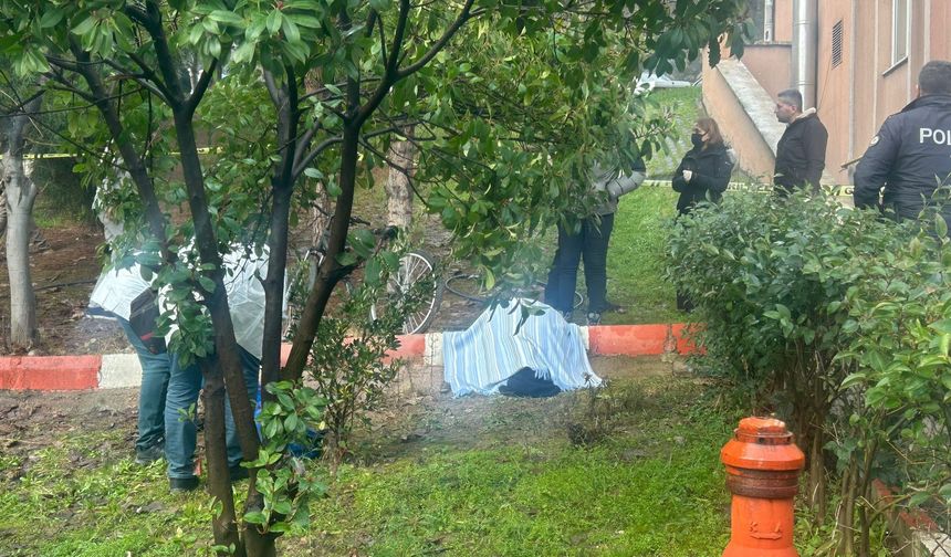 5. kattan düşen yaşlı kadın yaşamını yitirdi