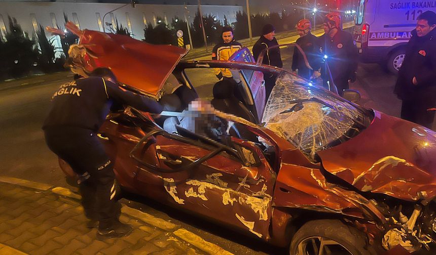 2 gencin yaşamını yitirdiği kaza kamerada