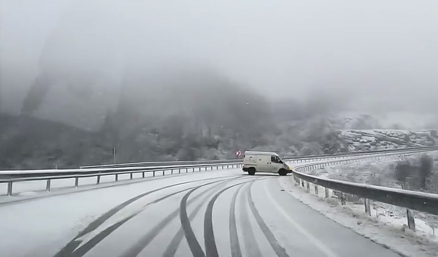 Amasra Yolunda Kar Etkili Oluyor