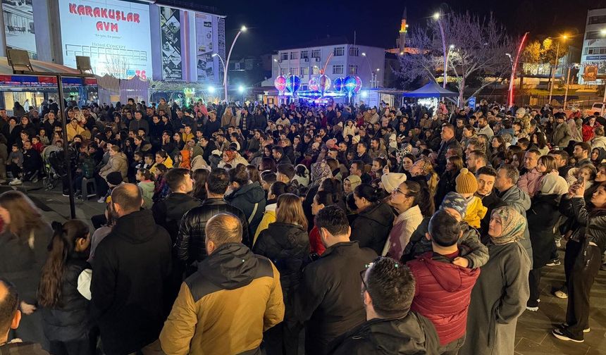 Ramazan Coşkusu Cumhuriyet Meydanı’nda Başladı