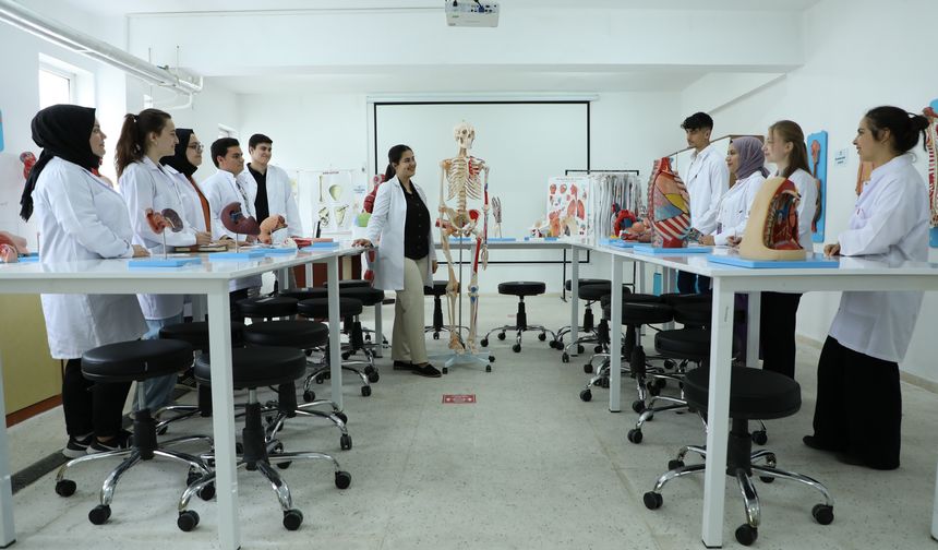 Hemşirelik Bölümüne 5 Yıllık Akreditasyon